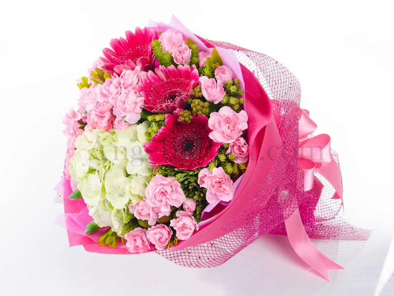 Happy Birthday Flowers: Wonders of the World