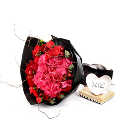 Happy Birthday Flowers: Charming