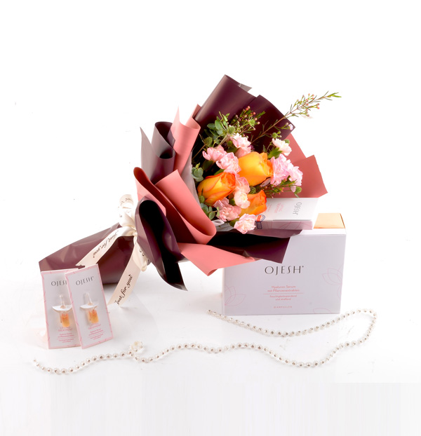 Birthday Flowers: Flower+Hyaluronic Serum